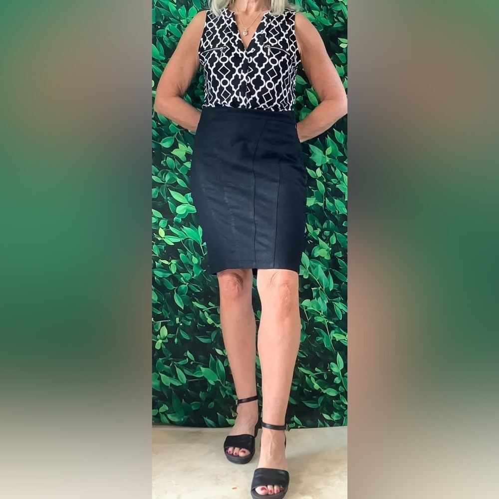🖤 Ann Taylor Petite Black Pencil Skirt – Unlined, Classic Fit